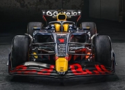 开云在线直播-包含索伯车队绝杀哈斯车队，佩雷兹惊艳四座的词条