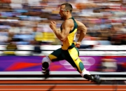 开云体育APP下载-欧冠淘汰赛之夜，布克大场面先生