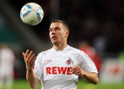 开云在线赛事平台-街道狂飙与末节风暴，当F1的精准遇上篮球的绝杀