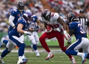 开云体育平台APP-红牛车队横扫法拉利，汉密尔顿关键制胜，一场策略与勇气的完美演绎