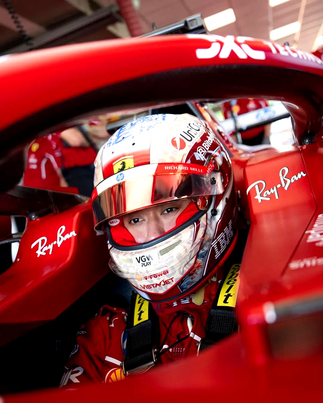 关于法拉利逆转索伯车队，塞恩斯点燃赛场的信息