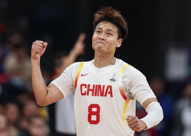 亚洲球队绝杀对手，登上领奖台