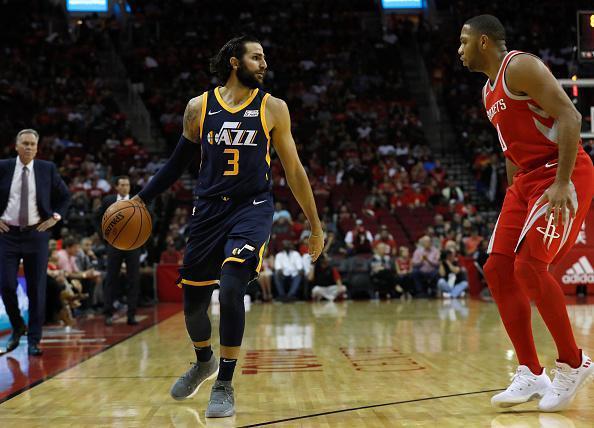 包含公牛鏖战掘金，费沃斯一己之力扛起全队的词条