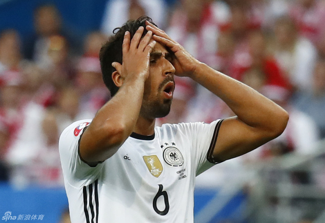 关于希腊轻取波兰，穆勒状态火热的信息