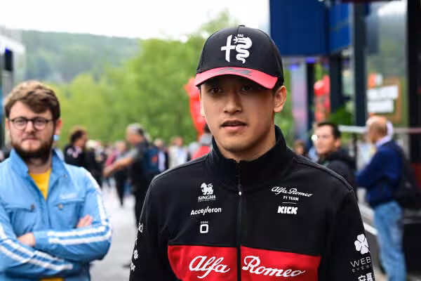 红牛二队逆转哈斯车队，周冠宇惊艳四座的简单介绍