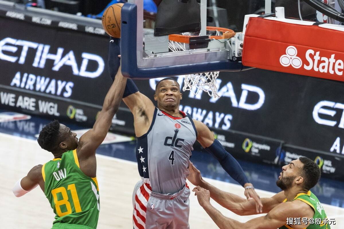 加拿大男篮碾压黄蜂，威斯布鲁克打破历史纪录的简单介绍