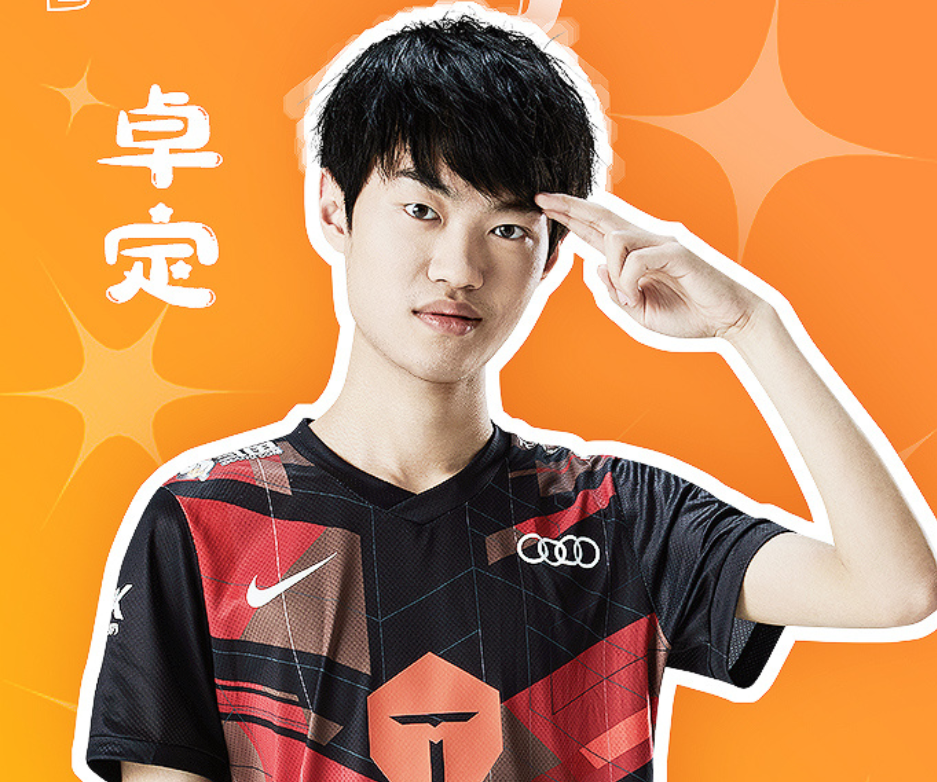 FPX血洗HKA，Knight一己之力扛起全队的简单介绍