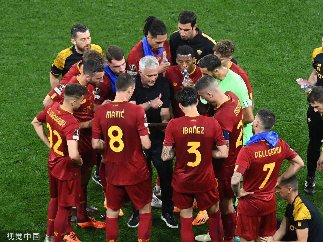 关于瑞典完胜塞维利亚，门迪统治全场的信息